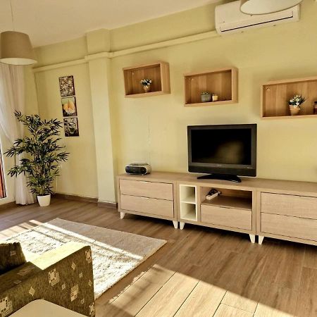 Cozy Apartment With Sea View Torrevieja Bagian luar foto