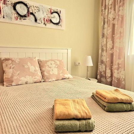 Cozy Apartment With Sea View Torrevieja Bagian luar foto