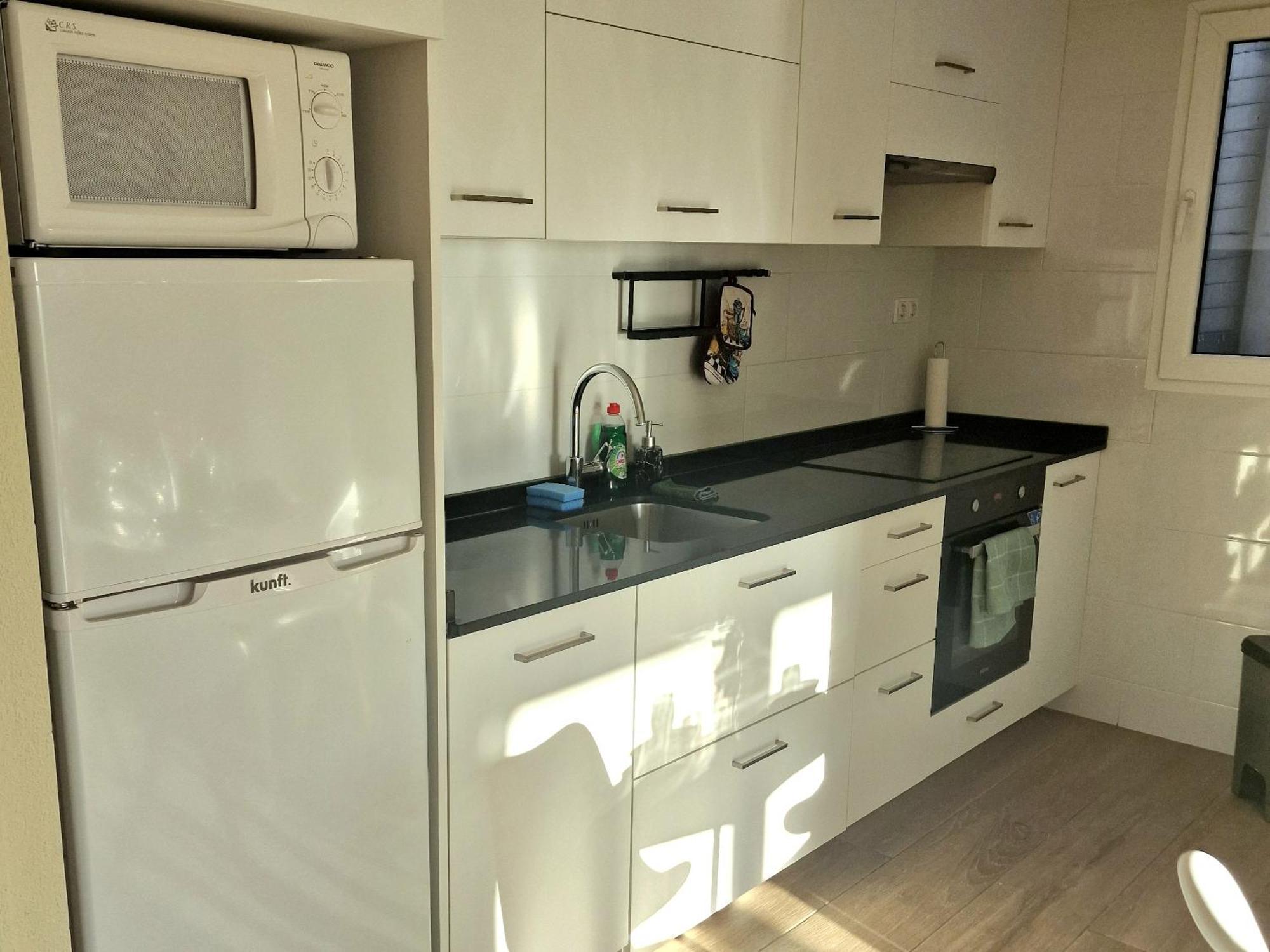 Cozy Apartment With Sea View Torrevieja Bagian luar foto